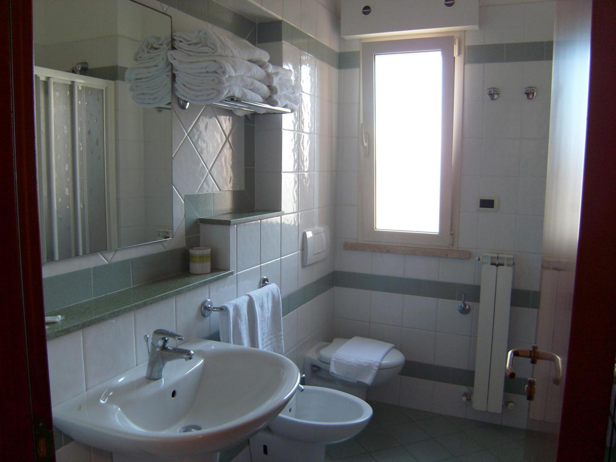אלבה אדריאטיקה Residence Torre Del Mar חדר תמונה